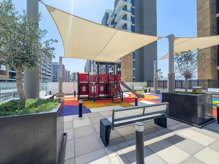 Naseem Elegant Escape In Al Merkadh Apartment *