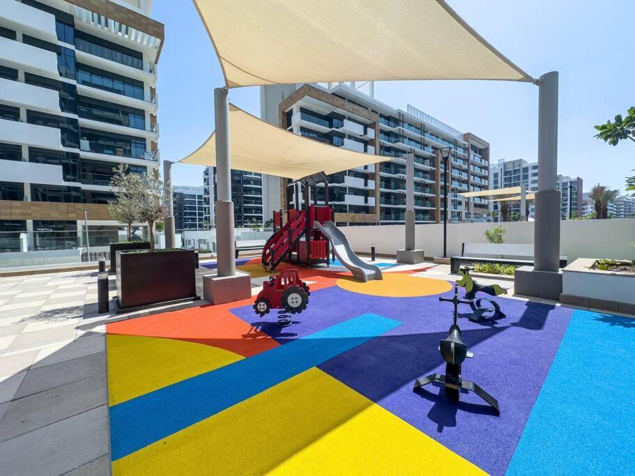 Naseem Elegant Escape In Al Merkadh Apartment