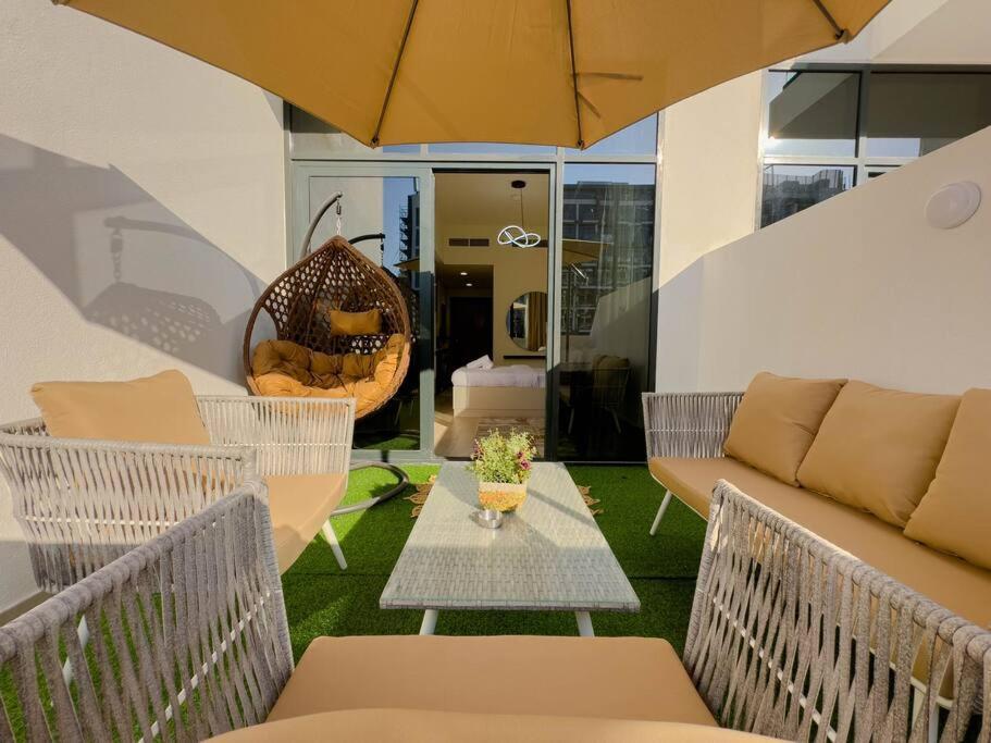 Naseem Elegant Escape In Al Merkadh Apartment *